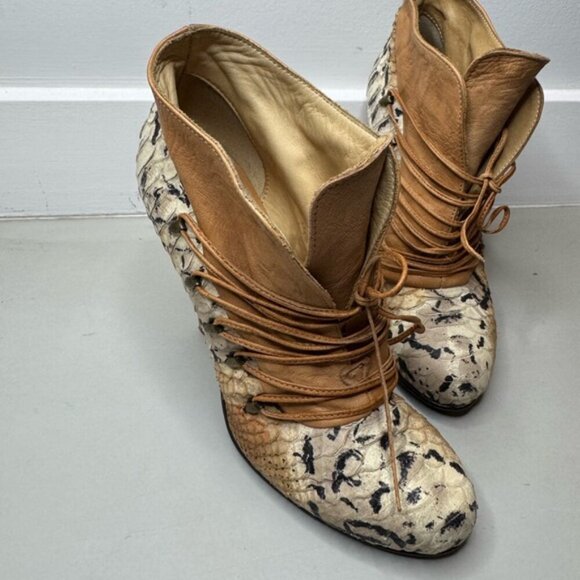 Limited Edition Mimosa Leopard & Beige Leather Booties – Size 7 – Made in Italy - Picture 16 of 16